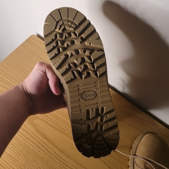 Combat Women's Army Vibram Weatherproof Boot - size (4W) - Excellent Condition - Picture 7 of 11
